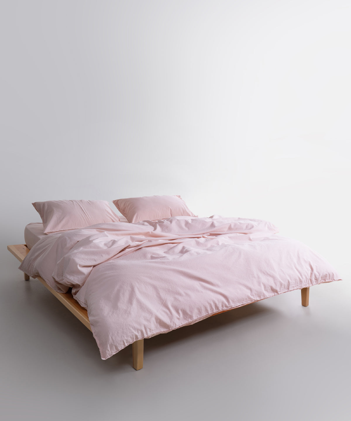 Pristine saf beyaz tonlarında oxford yastık kılıfı detayları