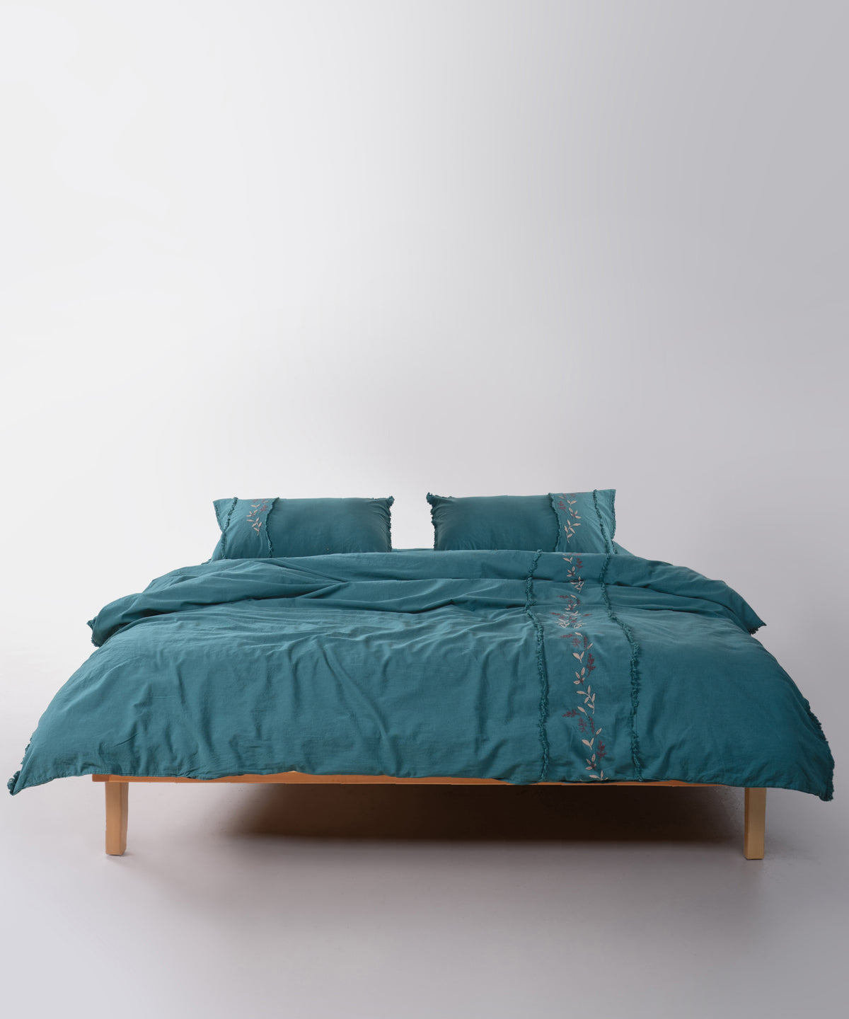 LIMASSO %100 Pamuk Stonewashed Nakışlı ve Püsküllü Nevresim Takımı - Lucyna Dark Green