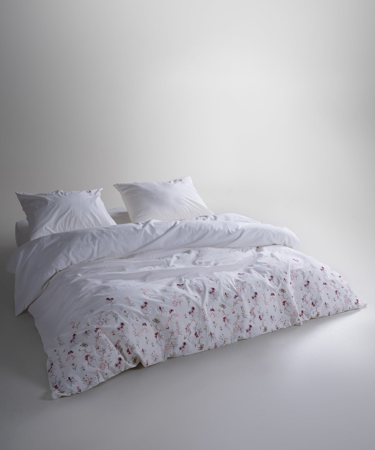 LIMASSO %100 Pamuk Stonewashed Minimalist Nakışlı Nevresim Takımı - Garden de Fleur White