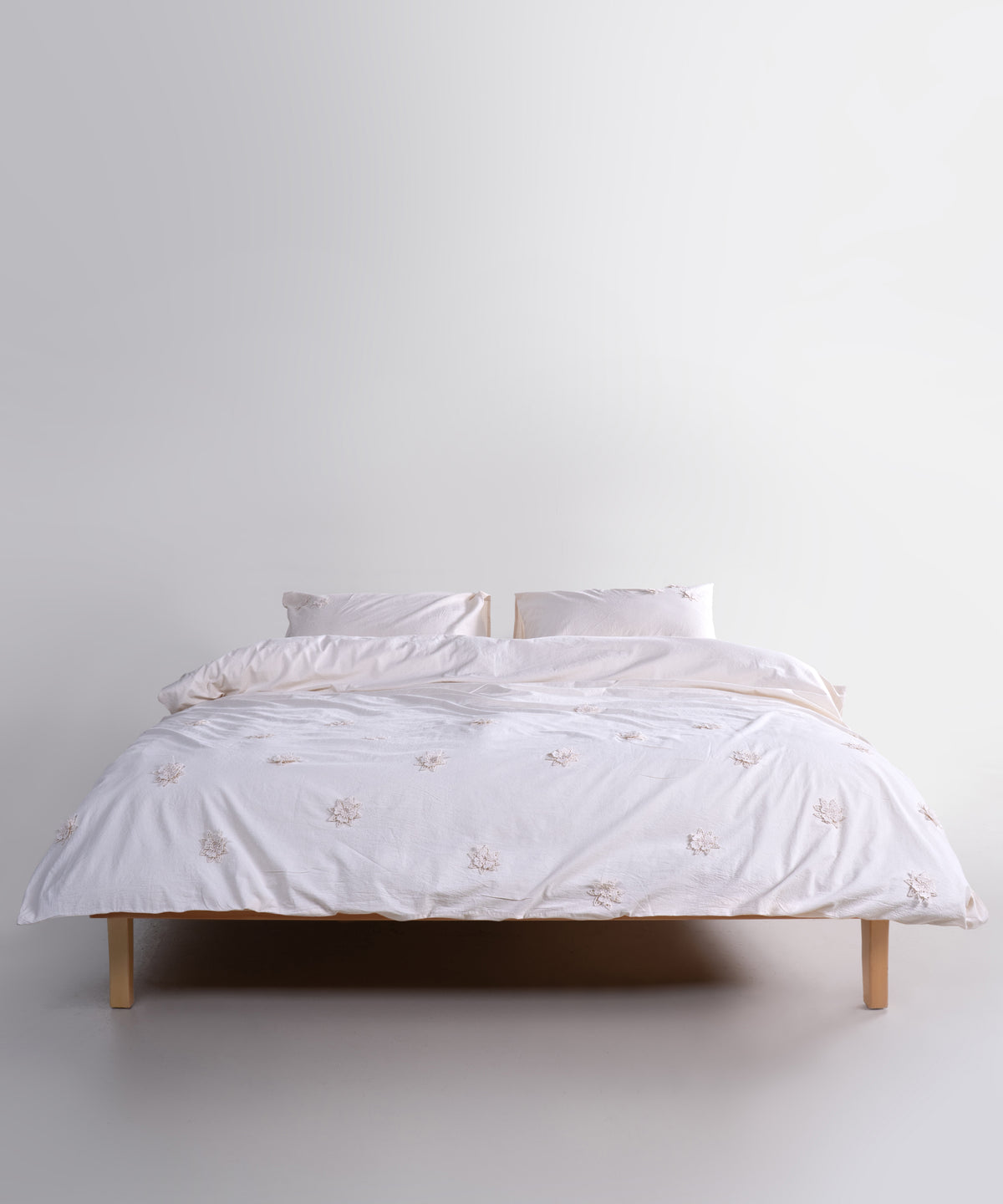 LIMASSO %100 Pamuk Garmentwashed Çiçek Dantel Detaylı Nevresim Takımı - Sienna