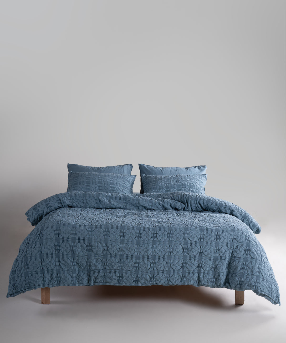 LIMASSO %100 Pamuk Stonewashed Jakarlı Kristal Desenli Nevresim Takımı - Crystal Akdeniz Mavisi