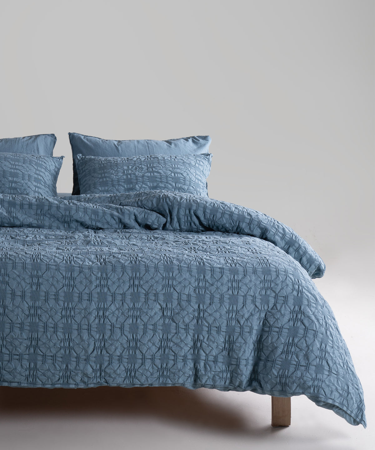 LIMASSO %100 Pamuk Stonewashed Jakarlı Kristal Desenli Nevresim Takımı - Crystal Akdeniz Mavisi