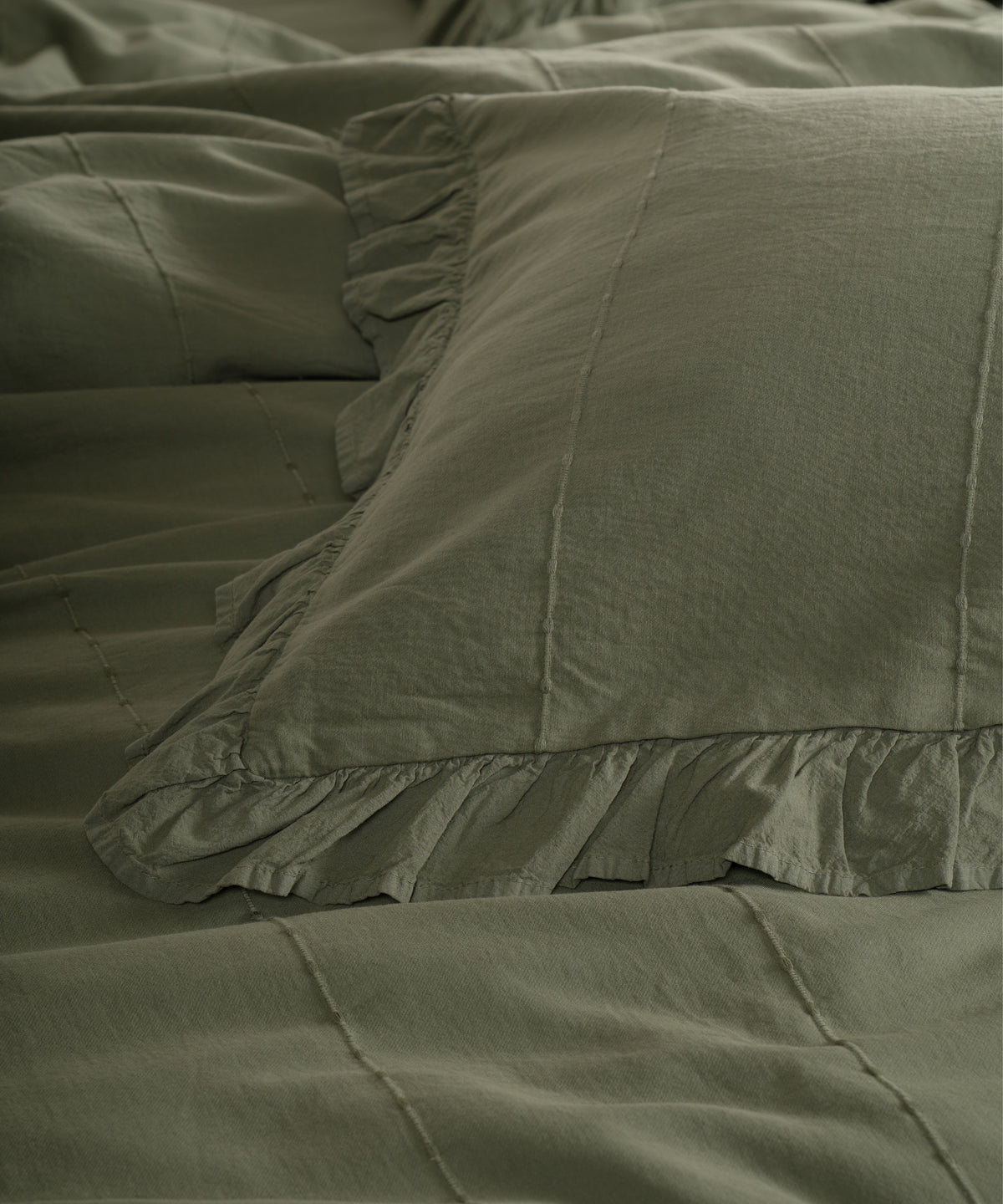 LIMASSO %100 Pamuk Stonewashed Fırfırlı Nevresim Takımı - İdelia Capulet Olive