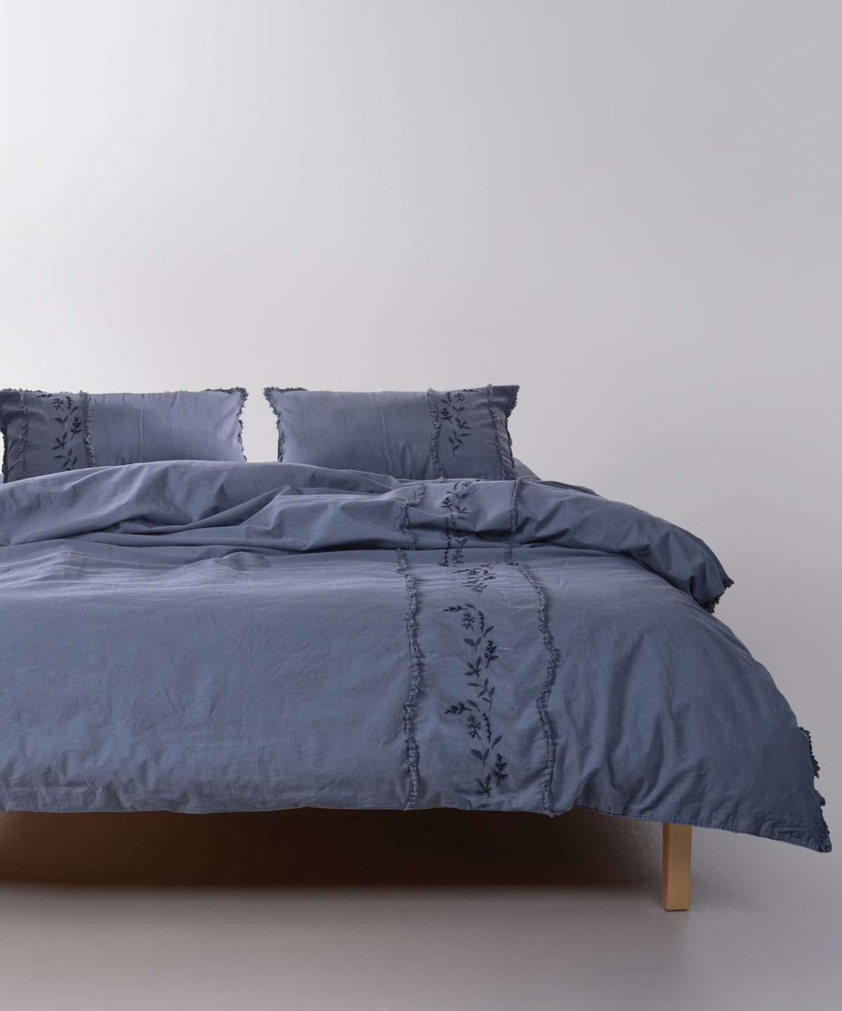 LIMASSO %100 Pamuk Stonewashed Nakışlı ve Püsküllü Nevresim Takımı - Lucyna Castle Rock