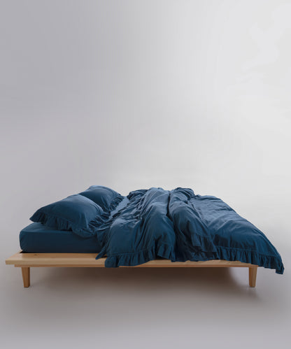 Dress Blue stonewashed kumaşın her yıkamada yumuşayan dokusu