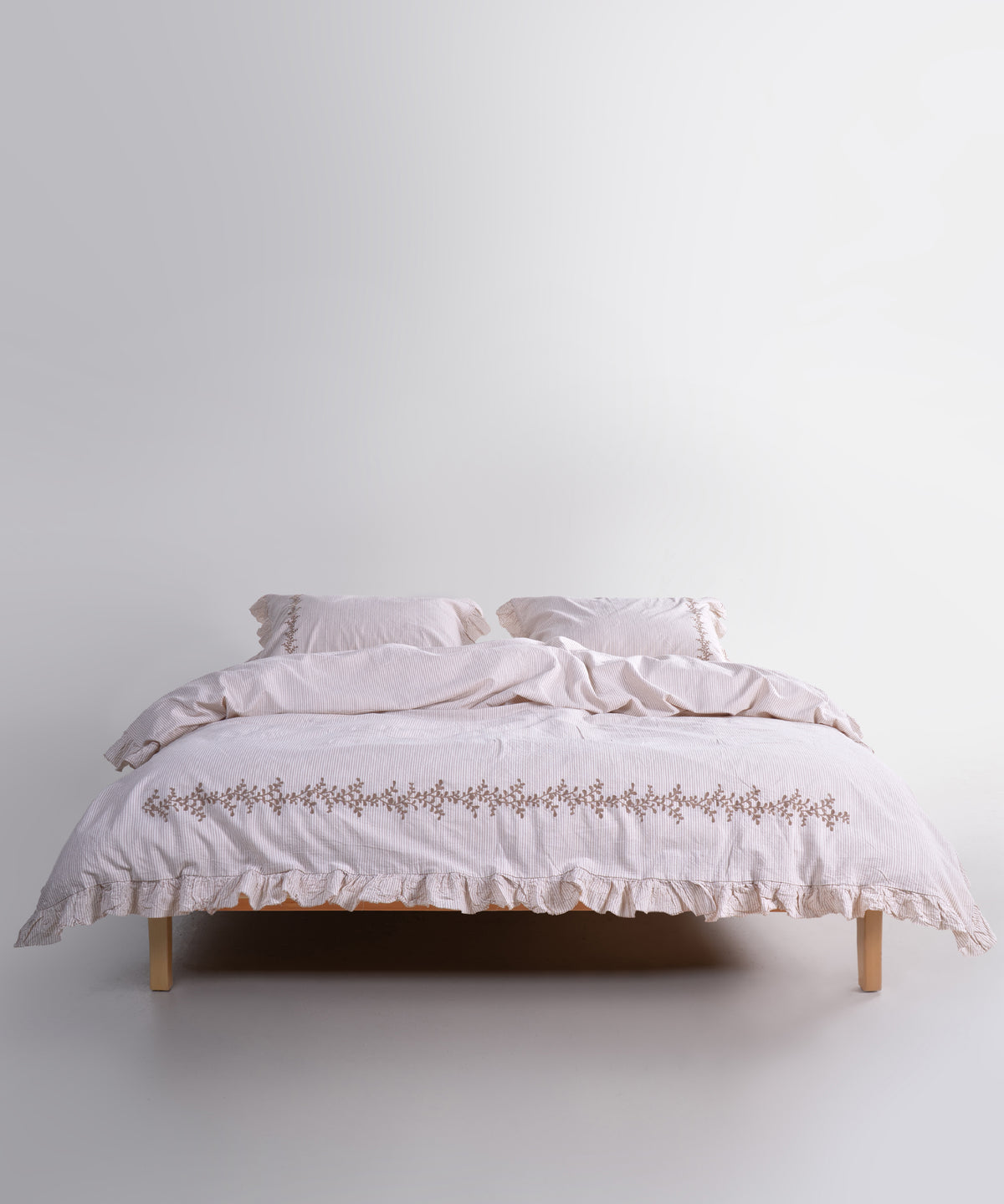 LIMASSO %100 Pamuk Garmentwashed İpliği Boyalı Çizgili Fırfırlı Nevresim Takımı - Marvella