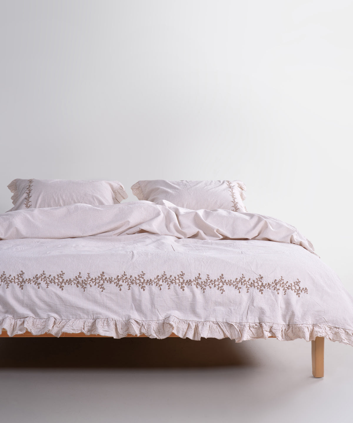 LIMASSO %100 Pamuk Garmentwashed İpliği Boyalı Çizgili Fırfırlı Nevresim Takımı - Marvella