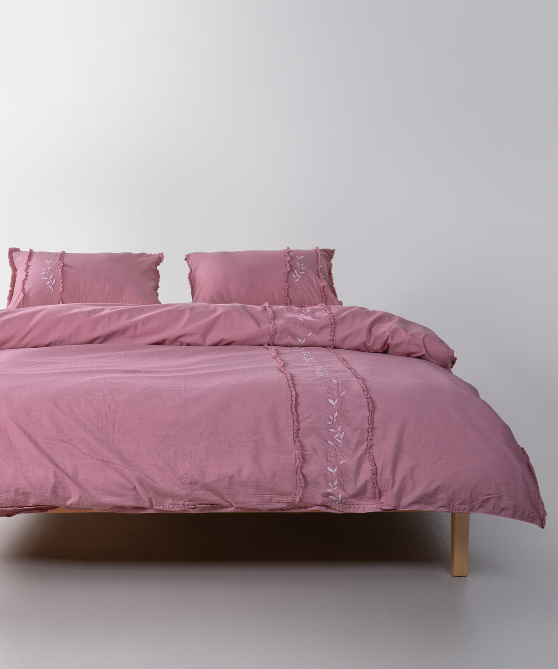 LIMASSO %100 Pamuk Stonewashed Nakışlı ve Püsküllü Nevresim Takımı - Lucyna Old Rose