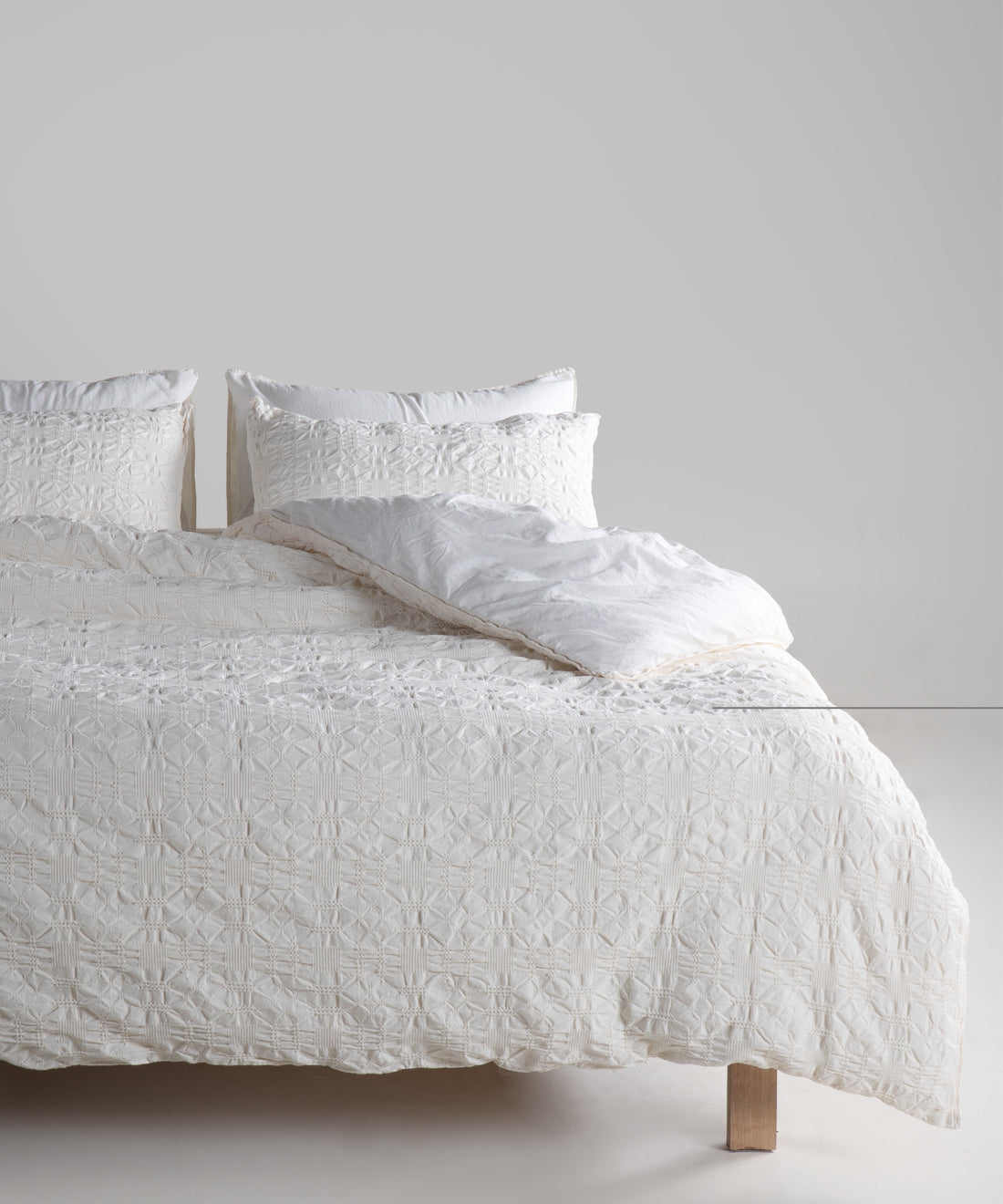 LIMASSO %100 Pamuk Stonewashed Jakarlı Kristal Desenli Nevresim Takımı - Crystal Snow White